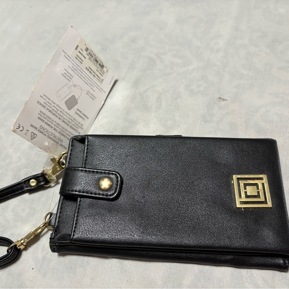 Liz Claiborne Black Crossbody Bag with Gold Accents - Picture 1 of 6